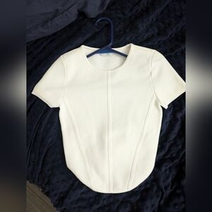 New white sculpt knit babaton top from aritzia size xxs perfect condition